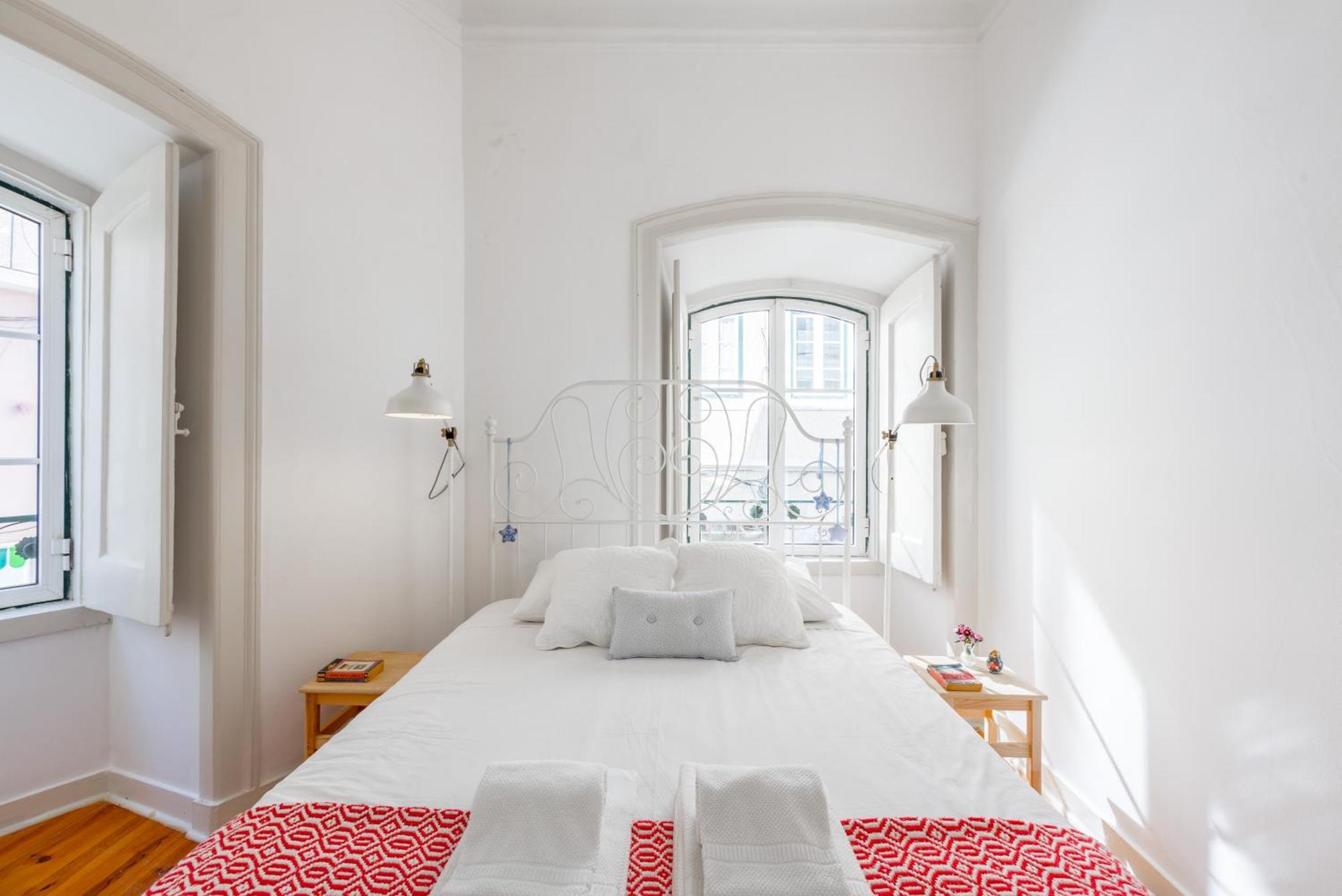 Apartamento Spacious, Bright And Sunny Apartment, By Timecooler