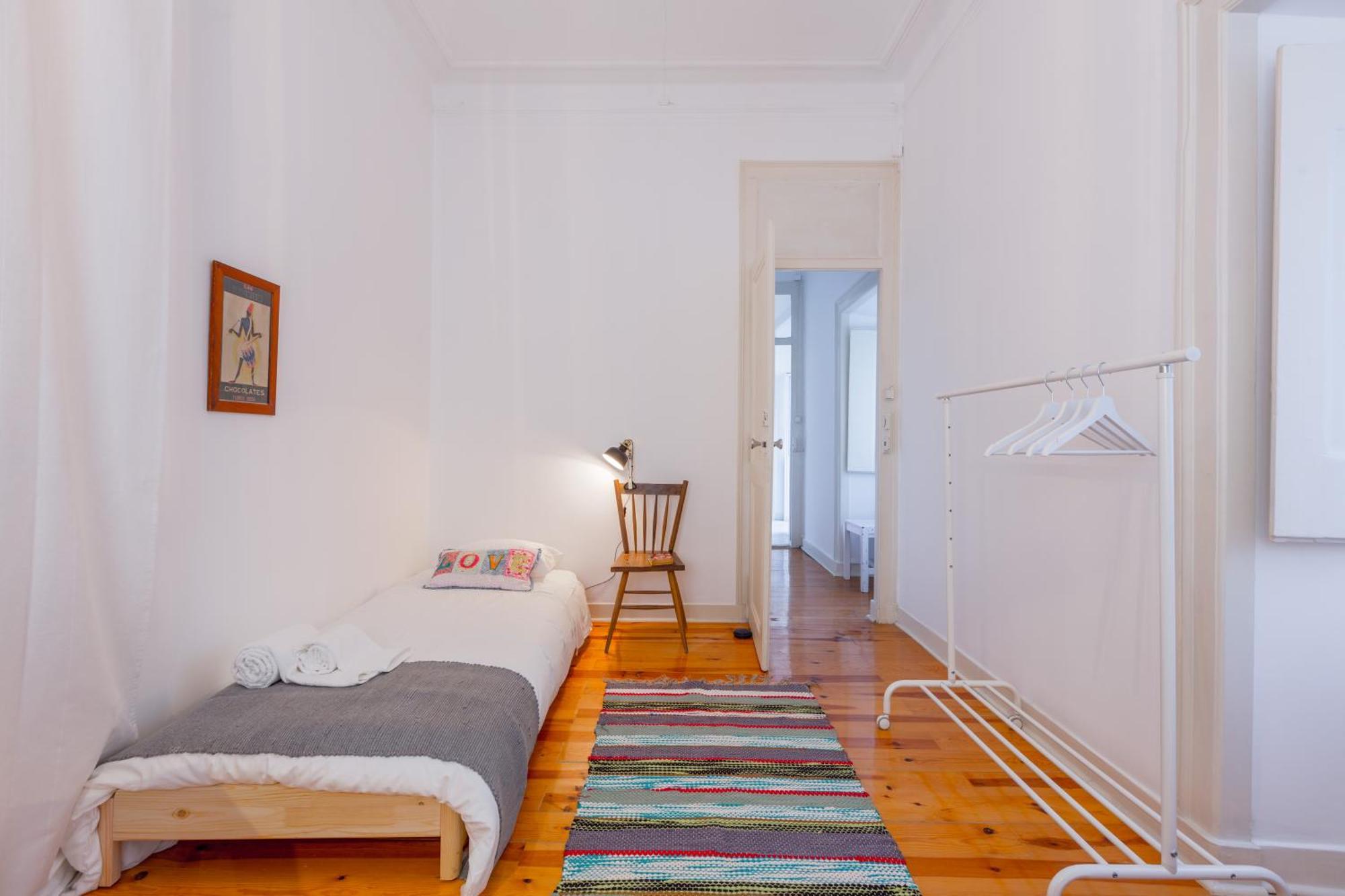 Apartamento Spacious, Bright And Sunny Apartment, By Timecooler