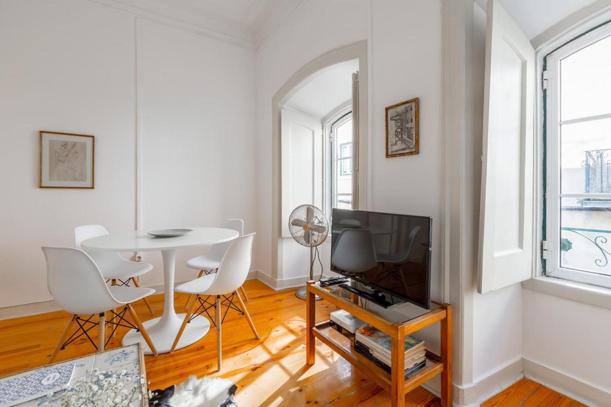 Apartamento Spacious, Bright And Sunny Apartment, By Timecooler *
