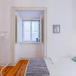 Spacious, Bright&Sunny Apartment, By TimeCooler
